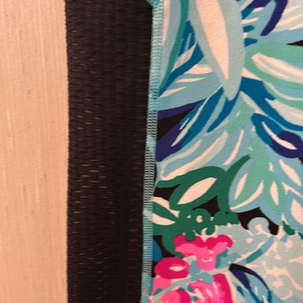 Lilly Pulitzer Luxletic XL Legging - Picture 2 of 7